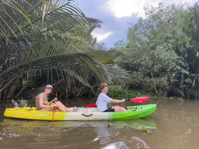 z7497494341304_35f01b2329616c91a19a94583b29cd36